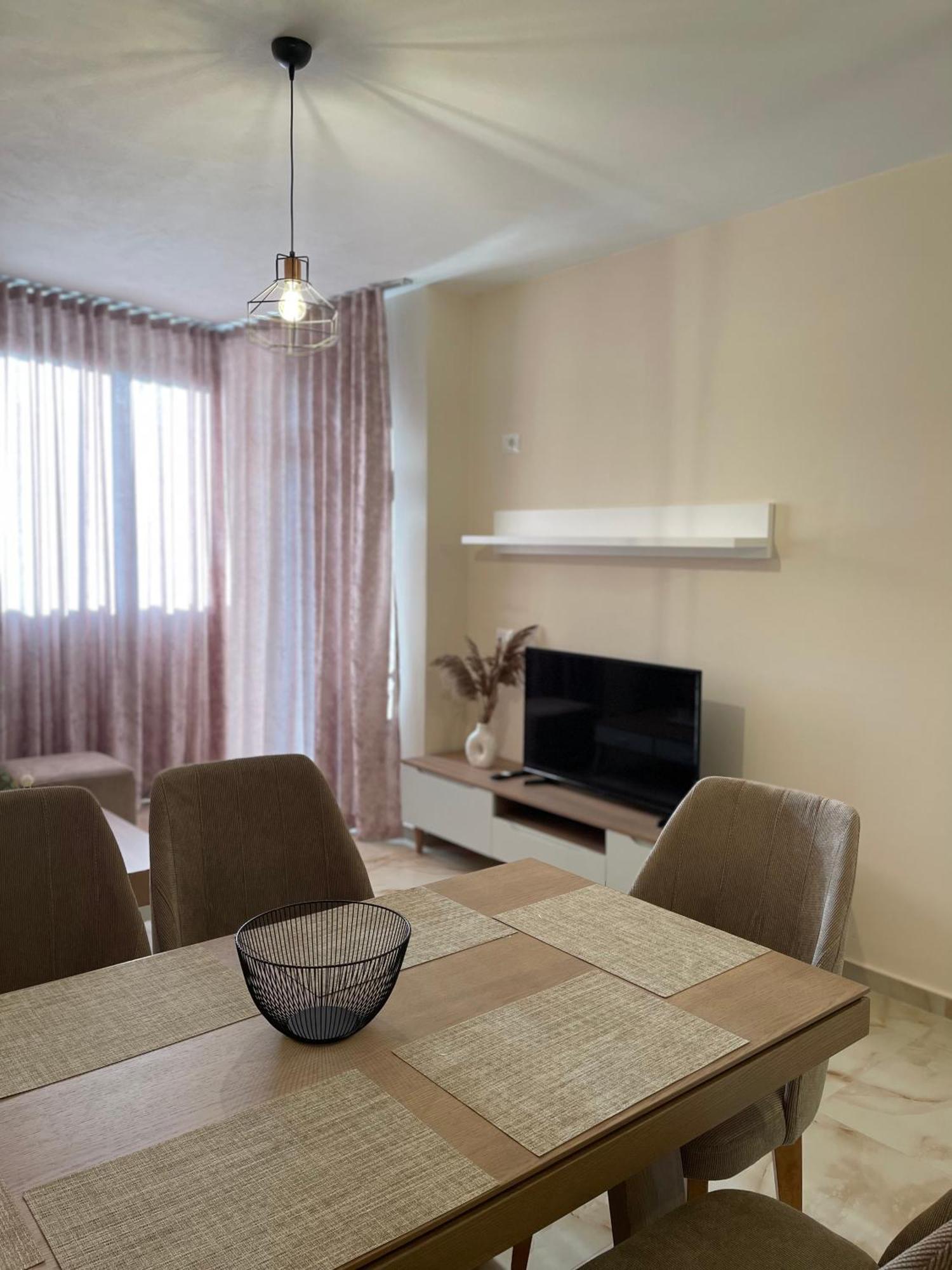 Odore Di Mare Apartments Sarandë Buitenkant foto