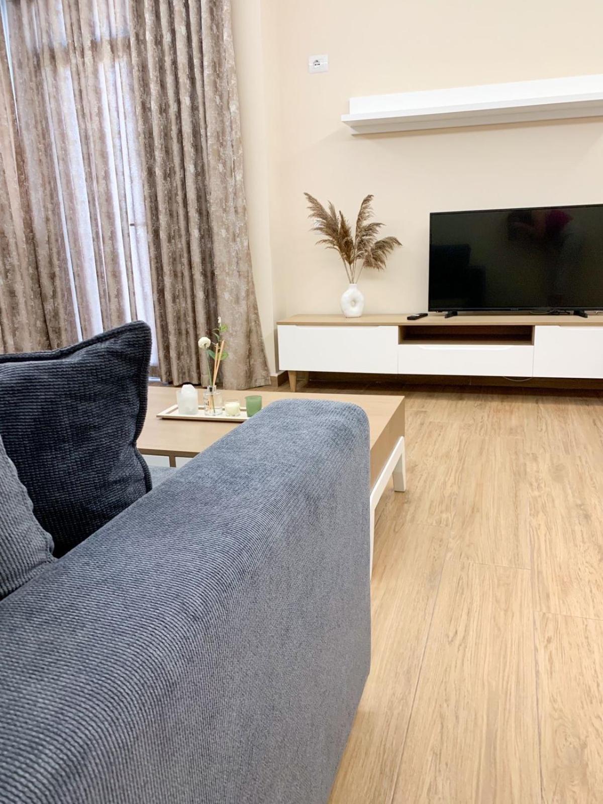 Odore Di Mare Apartments Sarandë Buitenkant foto