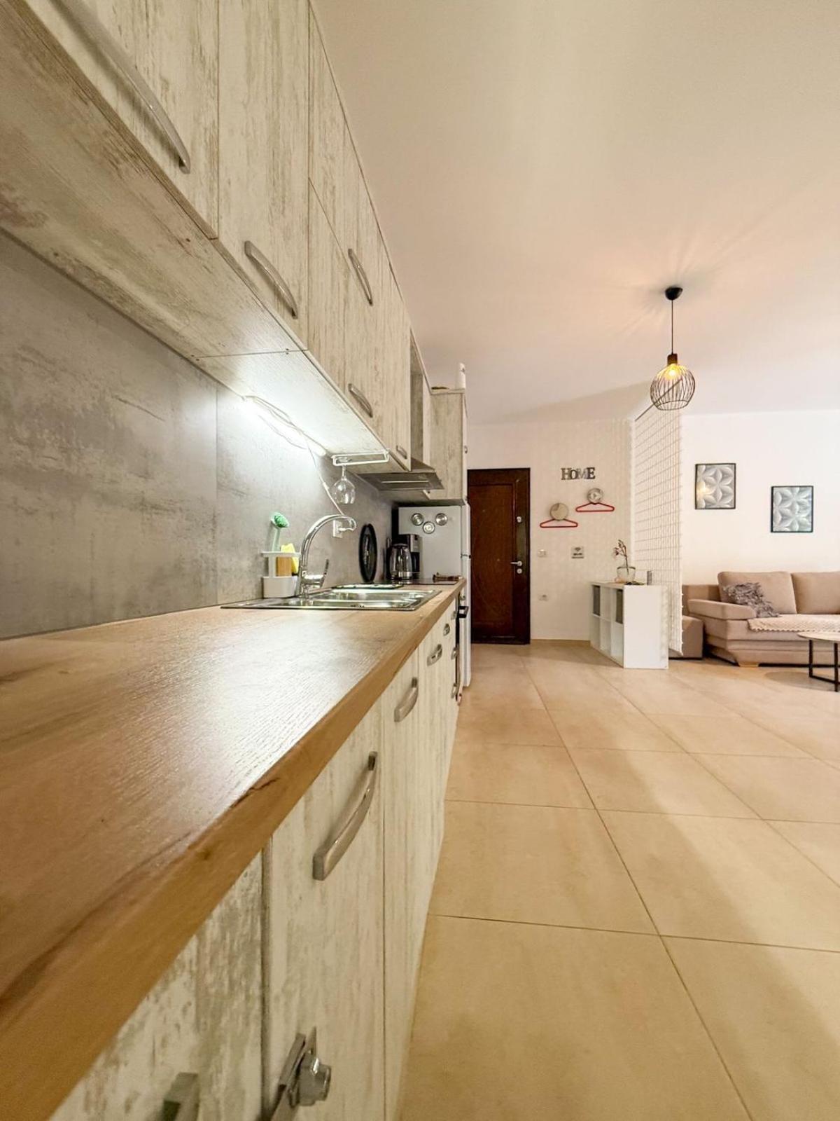 Odore Di Mare Apartments Sarandë Buitenkant foto